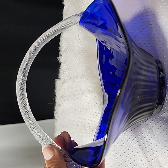 Romanian Art Hand Blown Cobalt Blue Glass Basket - Picture 2 of 10